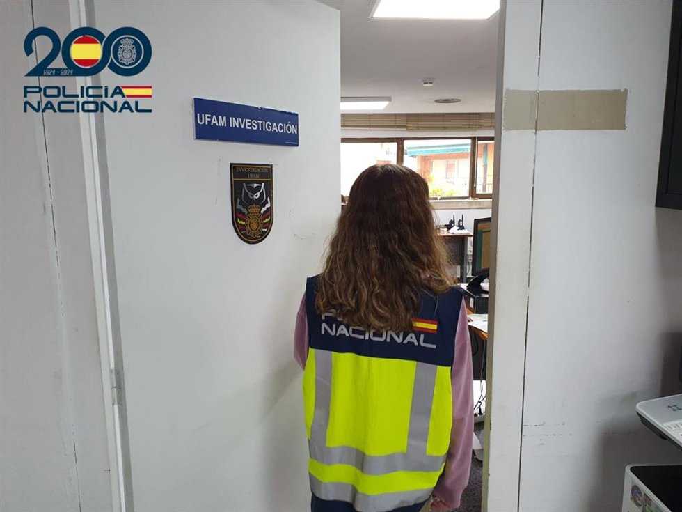 Agente de la Policía Nacional.