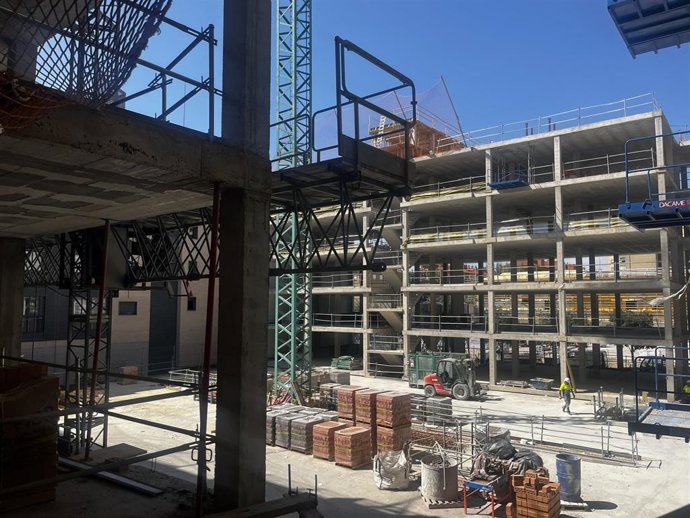 Un edificio de viviendas en construcción en Aragón.