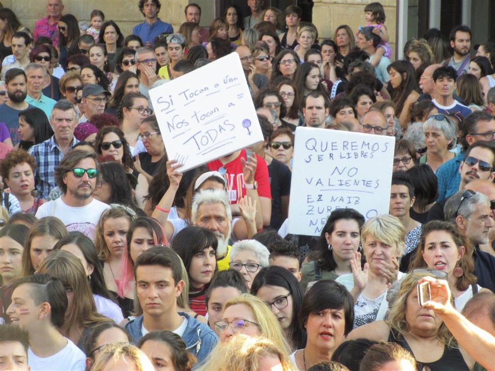 Archivo - Concentración en Bilbao contra las agresiones sexuales a mujeres