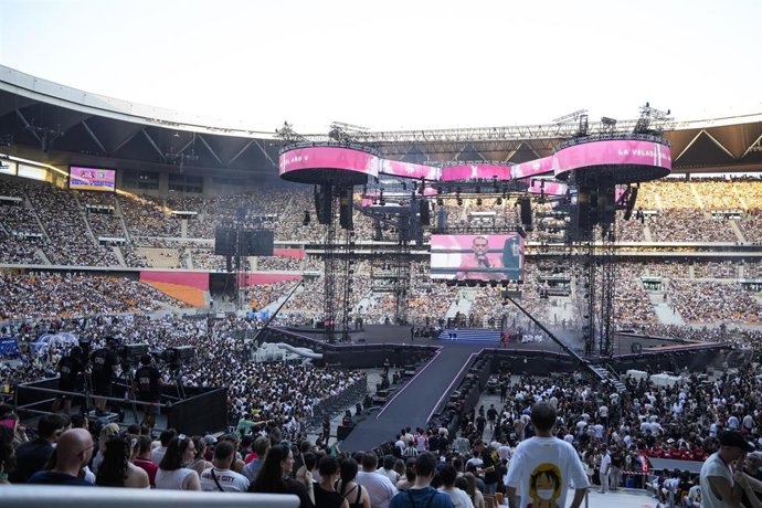 Vista general durante la quinta edición de La Velada del Año en el Estadio de La Cartuja, evento organizado por Ibai Llanos.