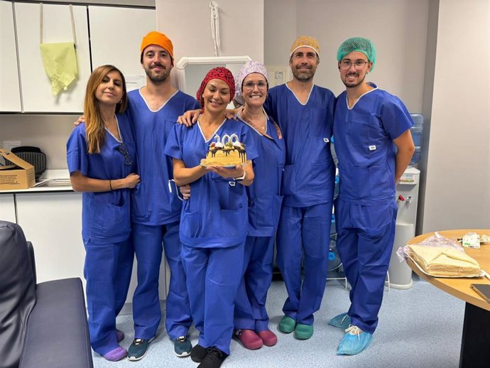 L Hospital Arnau de Vilanova alcanza las 100 cirugías bariátricas con el robot Hugo RAS
