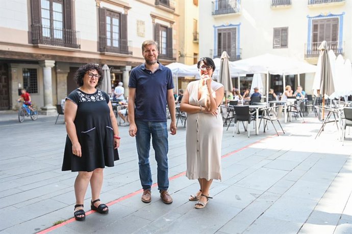 El diputado Marcel Iglesias en Graus, junto a Gema Betorz y Peña Marín.