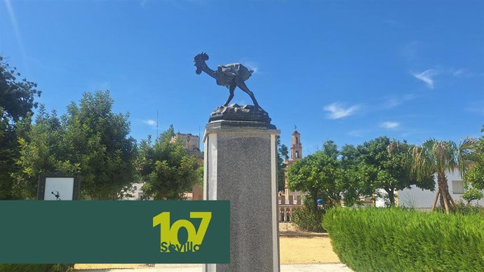 Estatua del Gallo de Morón