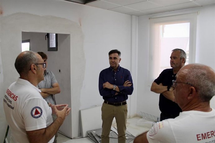 El alcalde de San Pedro del Pinatar, Pedro Javier Sánchez, ha visitado esta semana las obras de adecuación de la nueva Sala 112