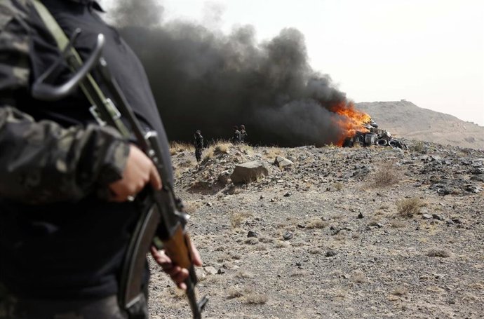 Imagen de archivo de un combatiente del movimiento hutí de Yemen 