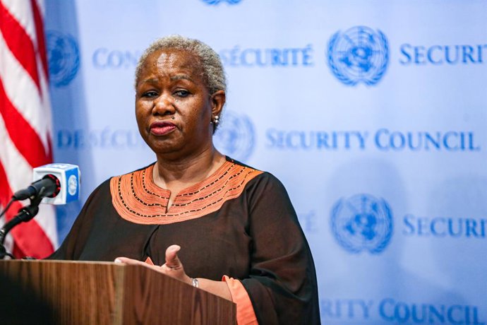 Archivo - September 28, 2023, New York, New York, USA: BINTOU KEITA, Head of the United Nations Organization Stabilization Mission in the Democratic Republic of the Congo (MONUSCO) speaks to the press after a Security Council in the UN HQ.