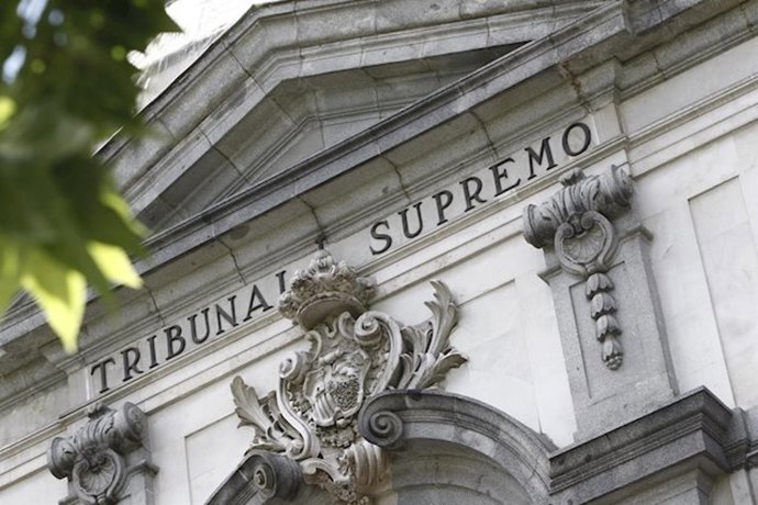 Archivo - Fachada de la sede del Tribunal Supremo, en Madrid (España).
