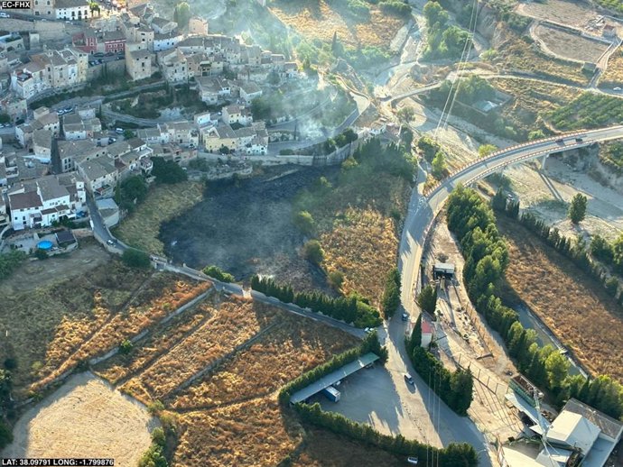 Arden unos 3.000 m2 de matorral en un incendio en las inmediaciones de la Plaza Vieja de Cehegín