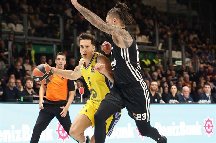 Archivo - El jugador italiano Matteo Spagnolo en un partido de Euroliga con el Alba Berlín.