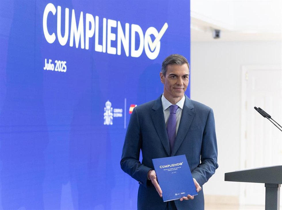 El presidente del Gobierno, Pedro Sánchez, comparece ante los medios de comunicación para hacer balance del curso político, a 28 de julio de 2025, en Madrid (España).