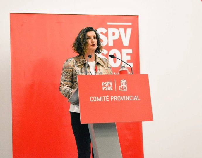 Archivo - Arxiu - La secretària general del PSPV-PSOE de la província de Valencia, Mercedes Caballero, en el comitè provincial