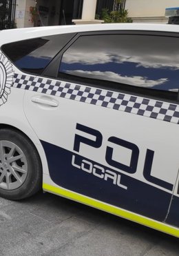 Archivo - Un vehículo de Policia Local. (Foto de archivo).