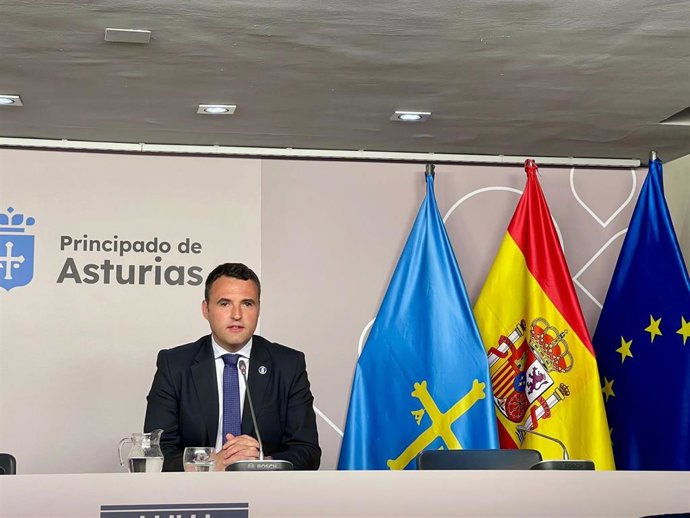 El Consejero De Hacienda, Justicia Y Asuntos Europeos Y Portavoz Del Gobierno Asturiano, Guillermo Peláez.