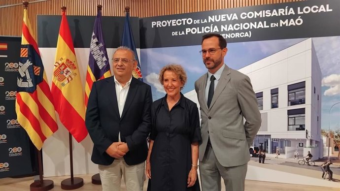 La secretaria de Estado de Seguridad, Aina Calvo, en la presentación del proyecto de la futura comisaría de Policía Nacional en Maó