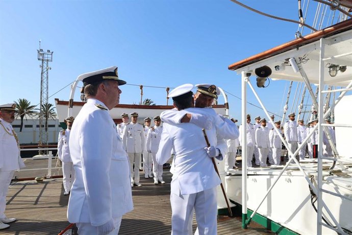Relevo del Mando del buque-escuela Juan Sebastián Elcano.