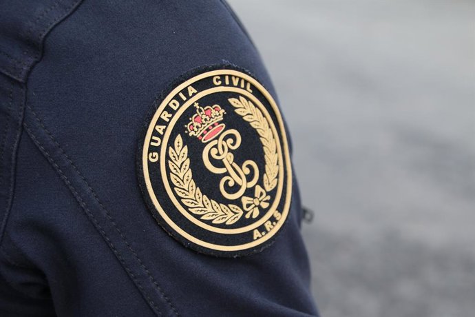 Detalhe do uniforme de um oficial da Guardia Civil.