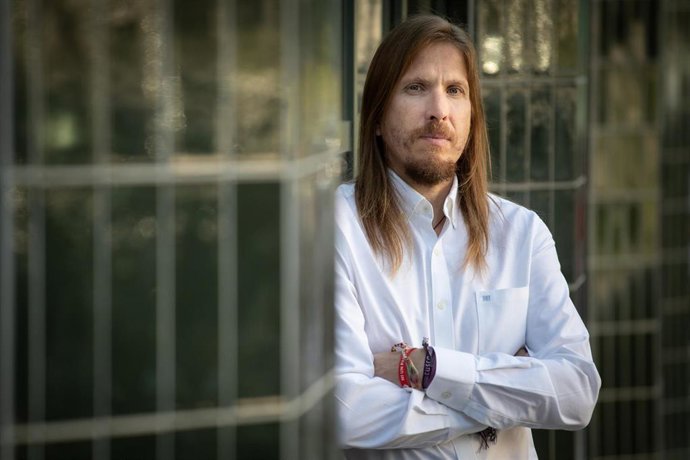 El secretario de Organización y coportavoz de Podemos, Pablo Fernández.