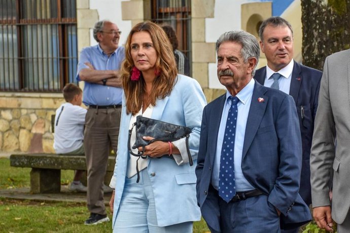 Paula Fernández y Revilla en el Día de las Instituciones.