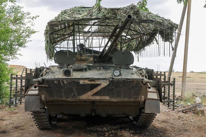 Archivo - Imagen de archivo de un carro de combate del Ejército ruso.