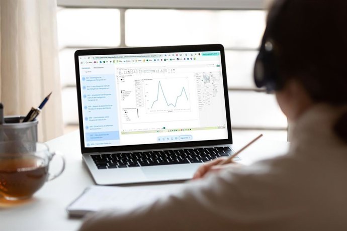 Formación Consejo General Economistas y Club Power Platform