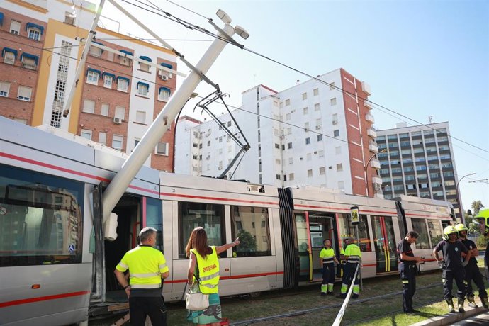 Accidente del tranvía tras chocar con una catenaria