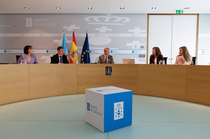 El presidente de la Xunta, Alfonso Rueda, preside la rueda de prensa del Consello