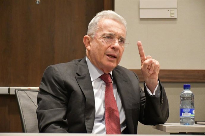 Archivo - El expresidente de Colombia, Álvaro Uribe