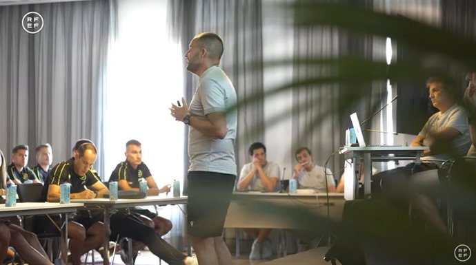 Los árbitros de LaLiga inician su pretemporada en Asturias