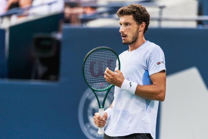 El tenista español Pablo Carreño contra el canadiense Liam Draxl en la primera ronda del torneo de Canadá en el Sobeys Stadium de Toronto.