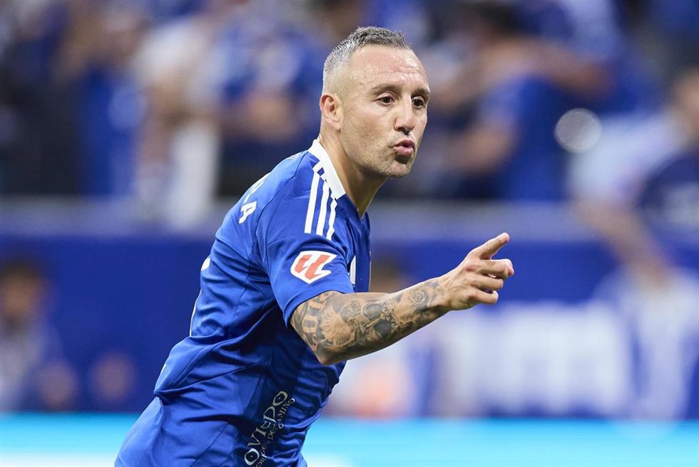 Archivo - Santi Cazorla, Real Oviedo