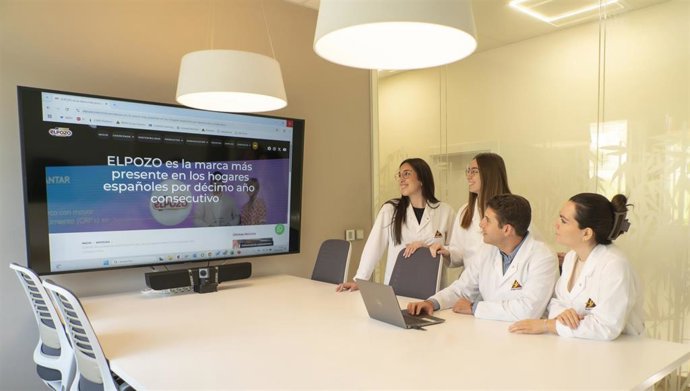 Archivo - Empleados de ElPozo Alimentación