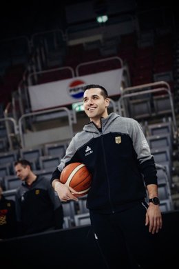 Archivo - Roberto Molina