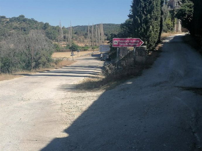 Estado de la carretera que va al Monasterio de Monsalud.