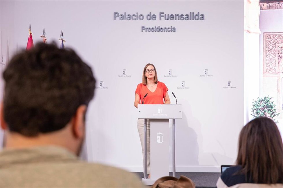 La portavoz regional,. Esther Padilla