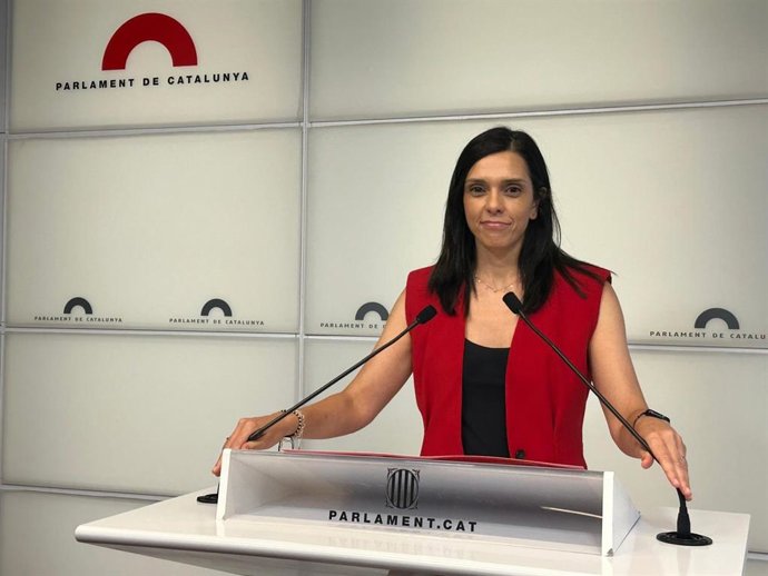 La portavoz del PSC-Units en el Parlament, Elena Díaz