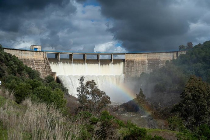 Archivo - Imagen de archivo del desembalse del Gergal. A 23 de enero de 2025 en Guillena, Sevilla.
