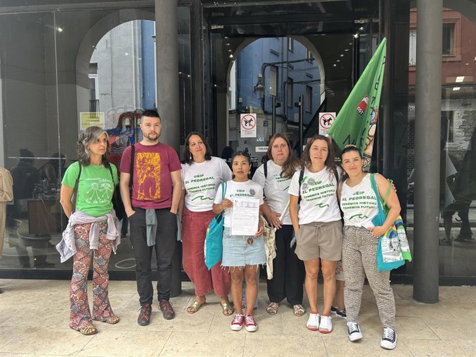 El AMPA del Pedregal registra medio centenar de solicitudes de matrícula en su centro.