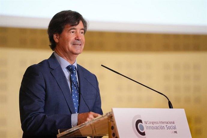 Archivo - El presidente de la CES, Miguel Rus, durante su intervención en un congreso, en foto de archivo.