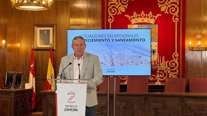 El Presidente De La Diputación De Zamora, Javier Faúndez, Durante Su Comparecencia En El Salón De Plenos.