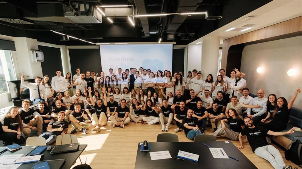 BBVA incorpora a 23 jóvenes científicos de datos tras un datathon en su programa Be Talent
