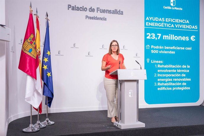 La portavoz regional, Esther Padilla, en rueda de prensa