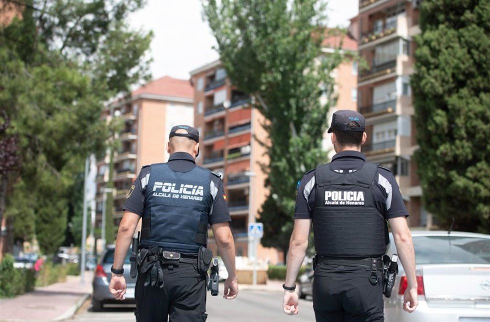 La Policía de Alcalá detiene a un hombre por robo con fuerza en una vivienda