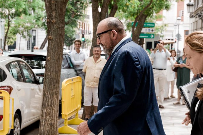 Archivo - El exasesor del exministro José Luis Ábalos Koldo García sale de declarar en el Tribunal Supremo, a 23 de junio de 2025, en Madrid (España). El instructor del 'caso Koldo' en el Tribunal Supremo (TS) ha citado a declarar como investigados al exm