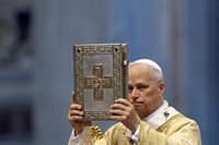 El Papa pide a las sociedades "no sucumbir a la tentación del enfrentamiento" y buscar caminos de diálogo