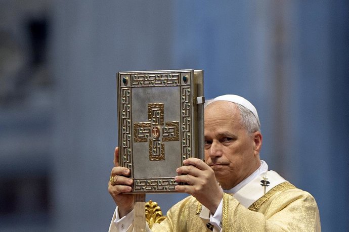 Archivo - 27 June 2025, Vatican, Vatican City: Pope Leo XIV leads a mass with Priestly Ordinations inside the St. Peter's Basilica in the Vatican. Photo: Alessia Giuliani/IPA via ZUMA Press/dpa