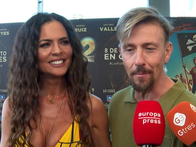 Guti y Romina Belluscio acuden al estreno de la película 'Los Futbolísimos 2. El misterio del tesoro pirata'