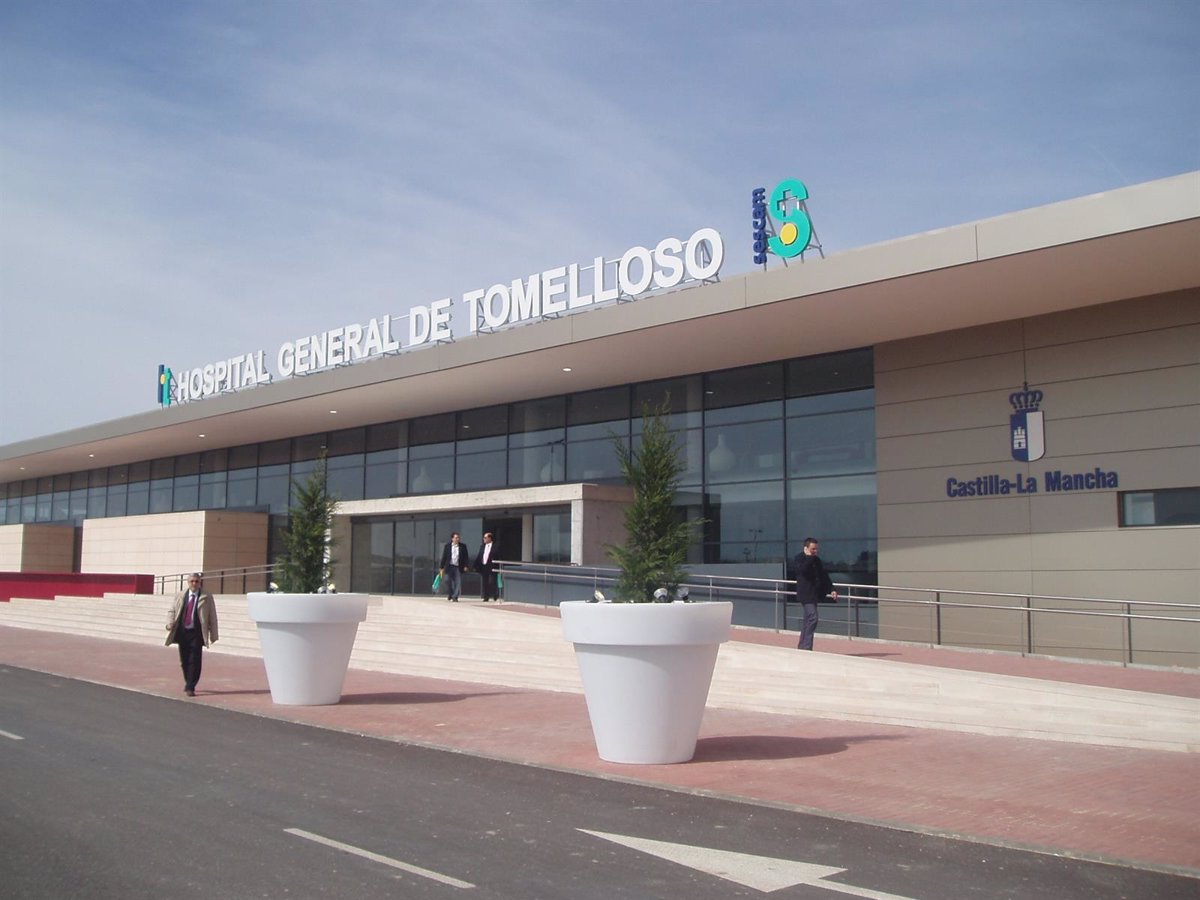 Un trabajador queda inconsciente tras caer al suelo desde un toro mecánico en Tomelloso