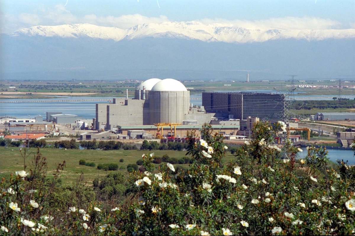 Trabajadores de la Central Nuclear de Almaraz insta a las empresas a presentar la prórroga y al Gobierno a aceptarla