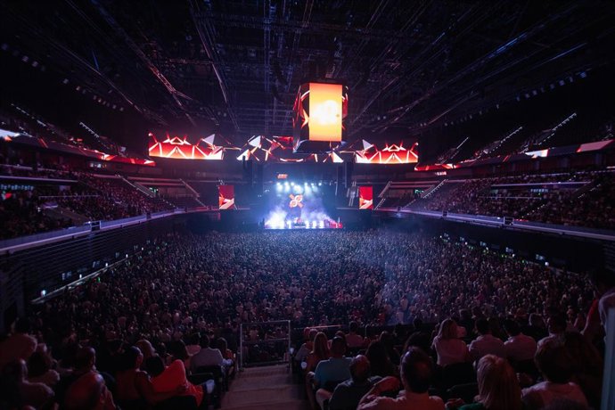 El Roig Arena, el futur recinte multiusos de València impulsat per Juan Roig, ha realitzat la seua primera prova operativa organitzant un esdeveniment intern al que han acudit 10.000 persones.