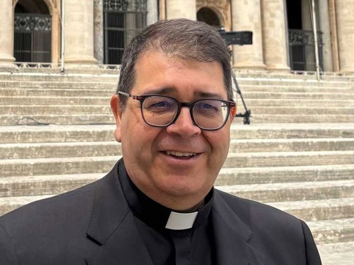 El sacerdote claretiano Carlos Martínez Oliveras.